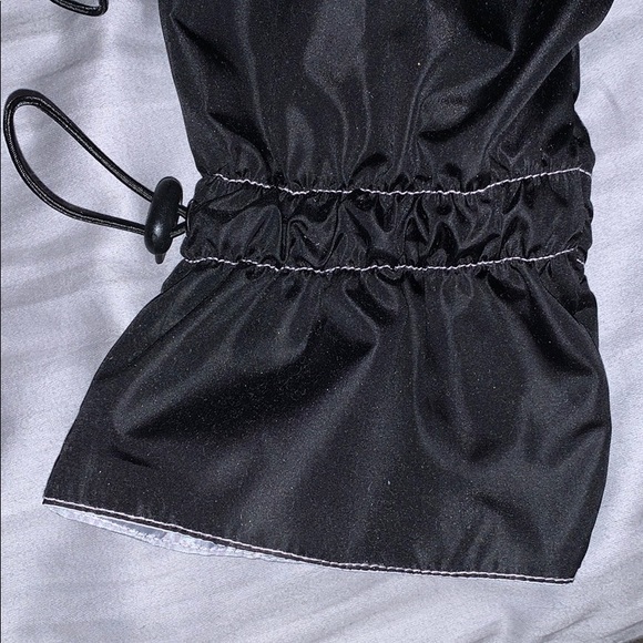 Pretty Little Things cropped windbreaker jacket 🖤 - Picture 4 of 4